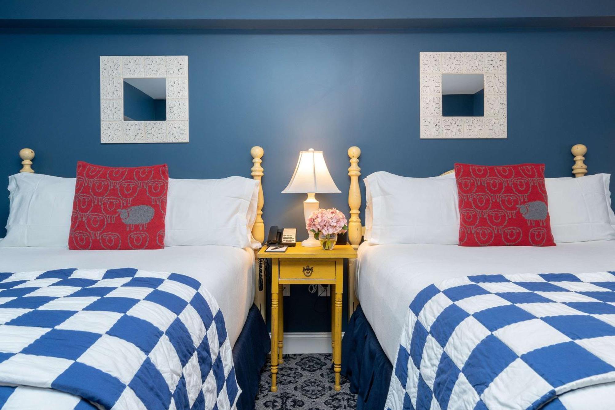 The Kendall At The Engine 7 Firehouse Hotel